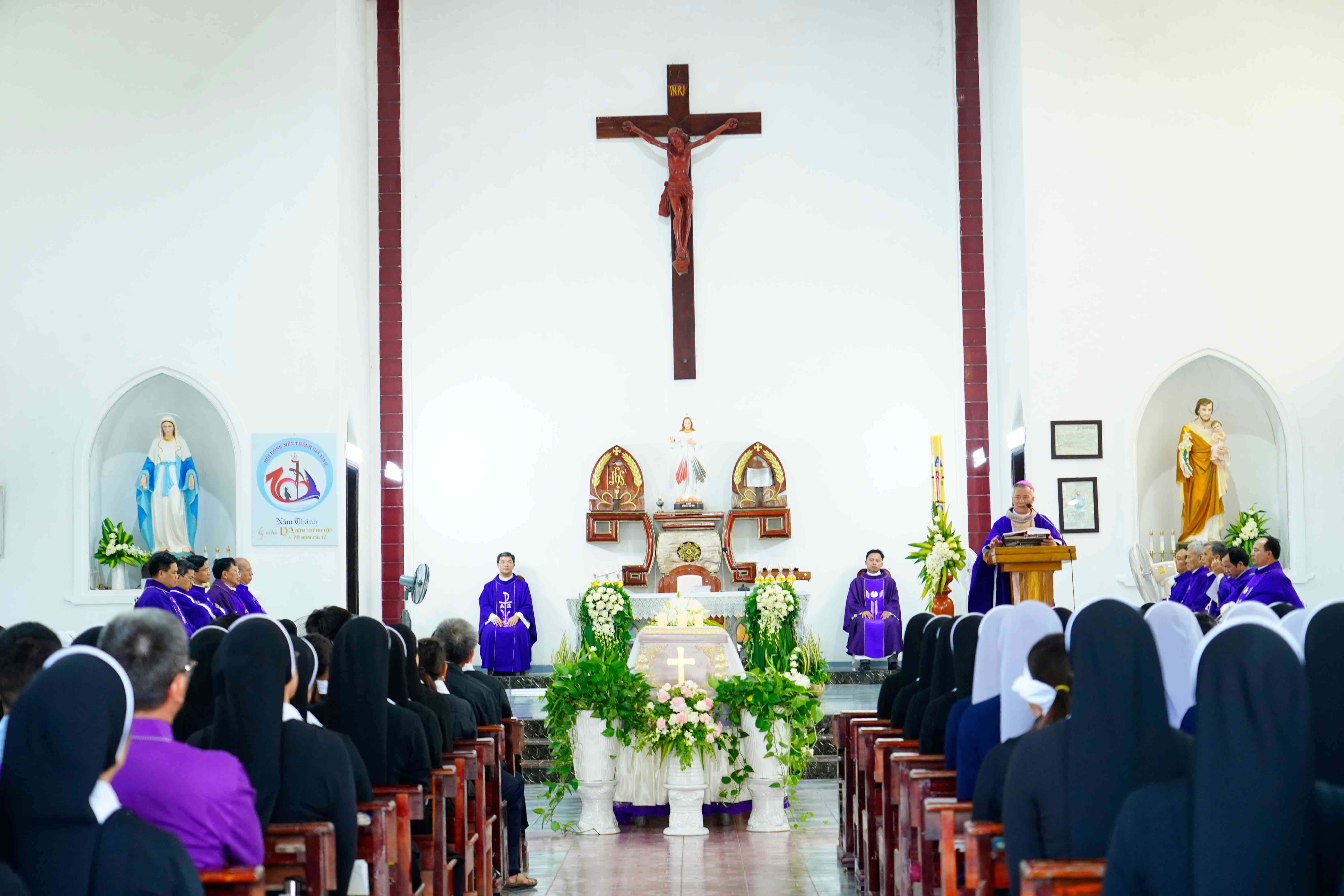 Thánh lễ an táng Nữ tu Maria Nguyễn Thị Kỳ